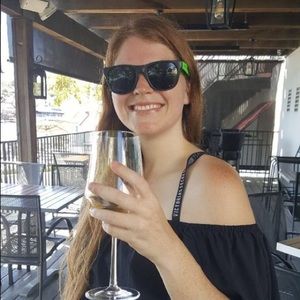 Meet your Posher, Marianne